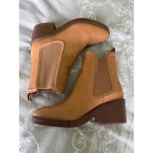 Bandolino Boots Womens 8.5 Enisys Tan Chelsea Block Heel Ankle Booties Campus
